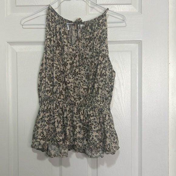 Old Navy Large‎ Floral Shirt - Picture 2 of 4